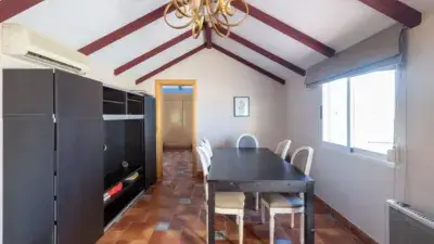 Ático en La Zubia con vistas panorámicas y dos terrazas