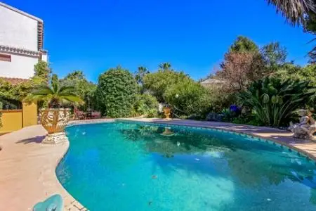 Villa de Lujo en Cap Marti 7 Dormitorios Pista Tenis Piscina