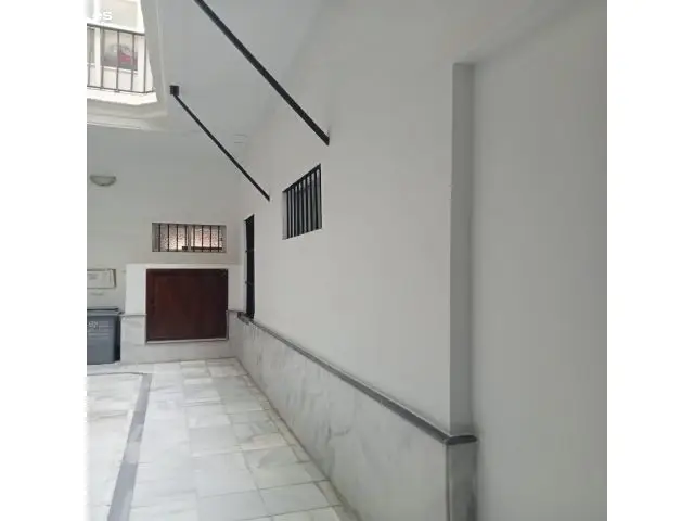 Local en Cadiz para Vivienda: Ideal Inversión