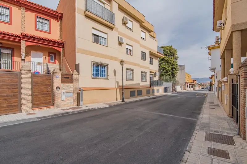 Venta Piso con Trastero y Garaje en Híjar Las Gabias