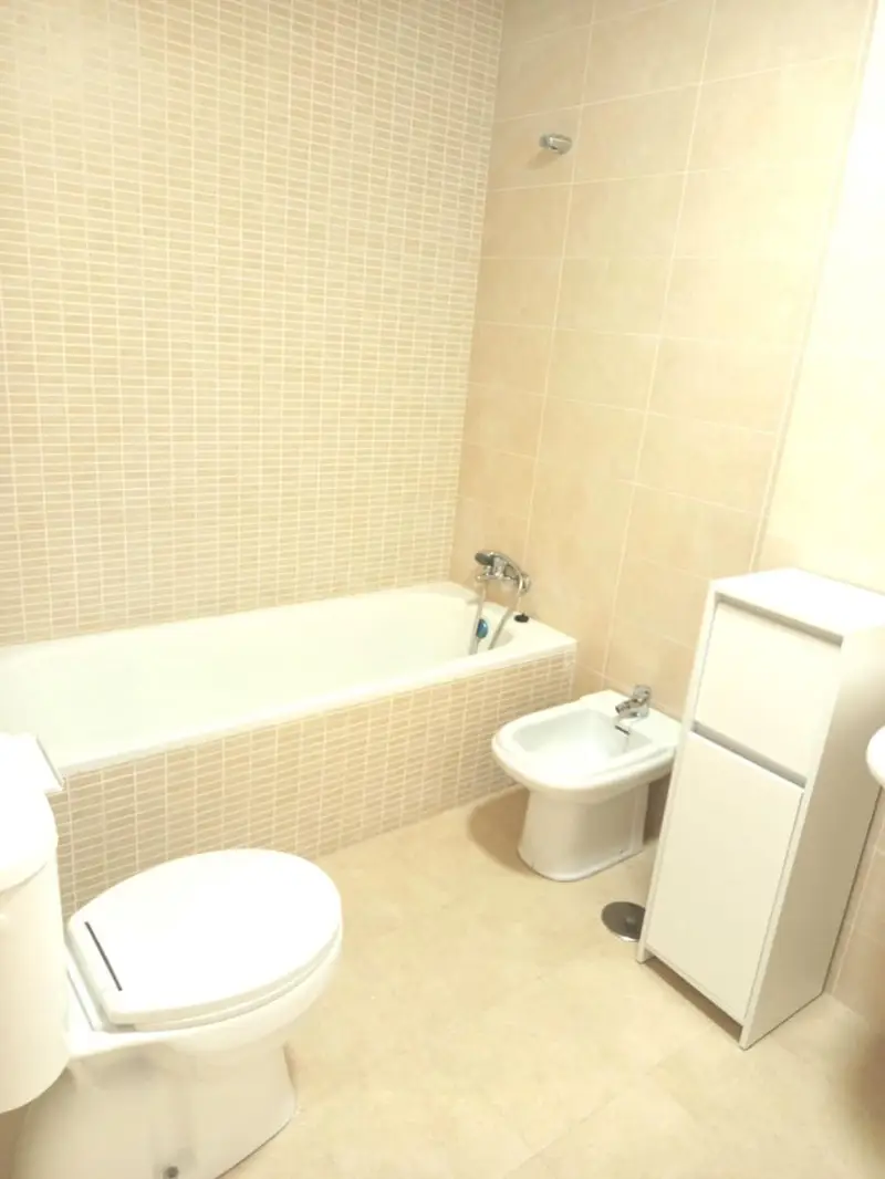 Piso en Alquiler Ciudad Jardin Malaga 2 Dormitorios Garaje Trastero