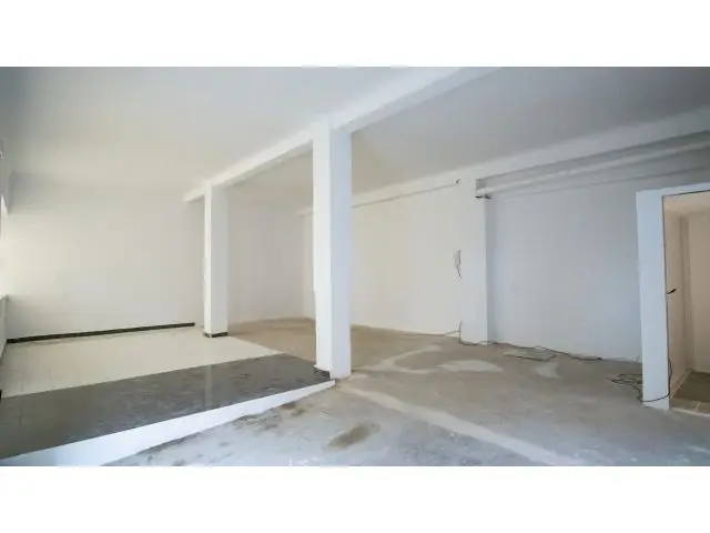 Local Comercial en Alquiler Elda Plaza de Toros 95m2