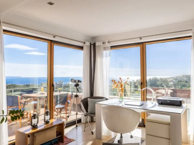 Chalet en Genova Mallorca con Vistas al Mar y Apartamento