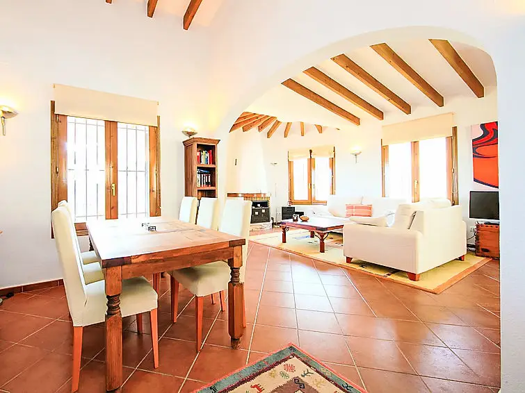 Casa-Villa de 2 Dormitorios alquiler Pegó, España
