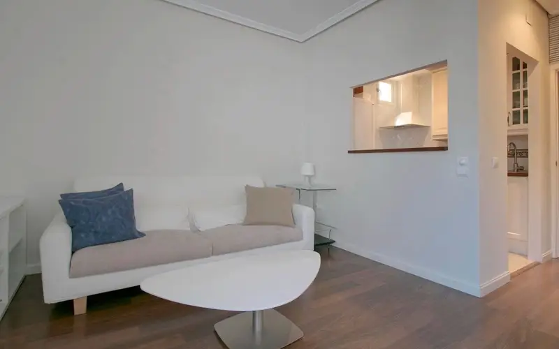 Alquiler Piso Malasaña 1 Dormitorio Amueblado 40m2