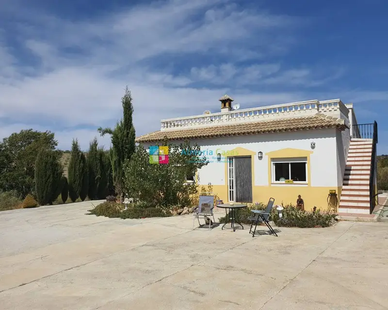 Chalet en Venta en Oria Almeria 3 Dormitorios 1 Baño