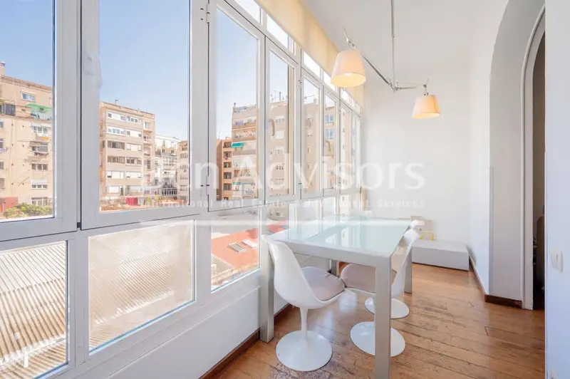 Piso Reformado Lujo Eixample 140m2 4 Habitaciones 2 Baños