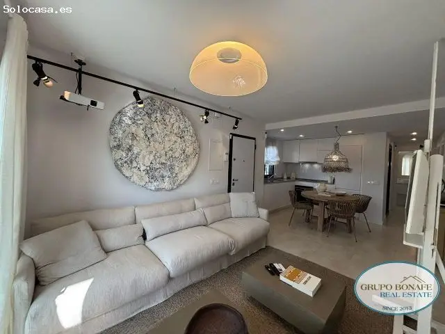 Casa de Diseño en Busot con Jardin y Jacuzzi