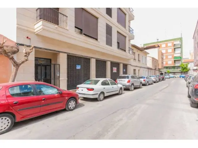 Local Comercial Diafano Almoradi Centro 187m2