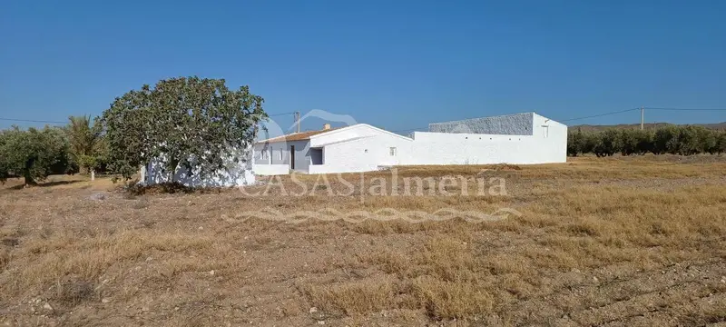 Cortijo Rustico en Venta Las Labores Huércal Overa