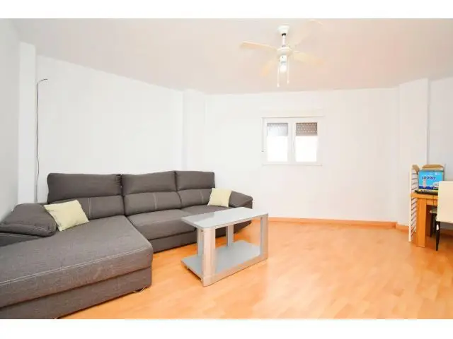 Dúplex en Ejido Norte: 4 Dormitorios, Garaje y Terraza