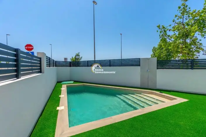 Villa en Venta Benijofar 2 Dormitorios Piscina Jardin