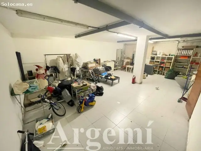 Local en Centro 125m2 Dos Plantas Jardin Escaparate