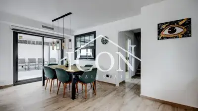 Casa en Venta Albarrosa Viladecans 4 Dormitorios 3 Baños Jardin