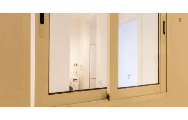 Apartamento 5 Dormitorios L Hospitalet de Llobregat Cerca Universidad
