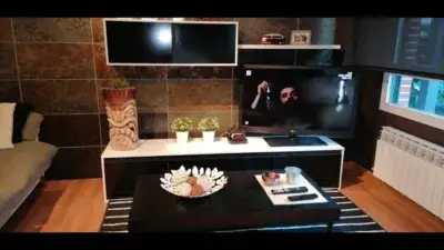 Alquiler piso lujo 3 habitaciones 4 baños Calle Lanbarria