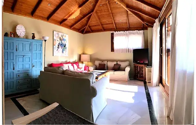 Chalet 7 Dormitorios 600m2 Marbella Piscina Privada