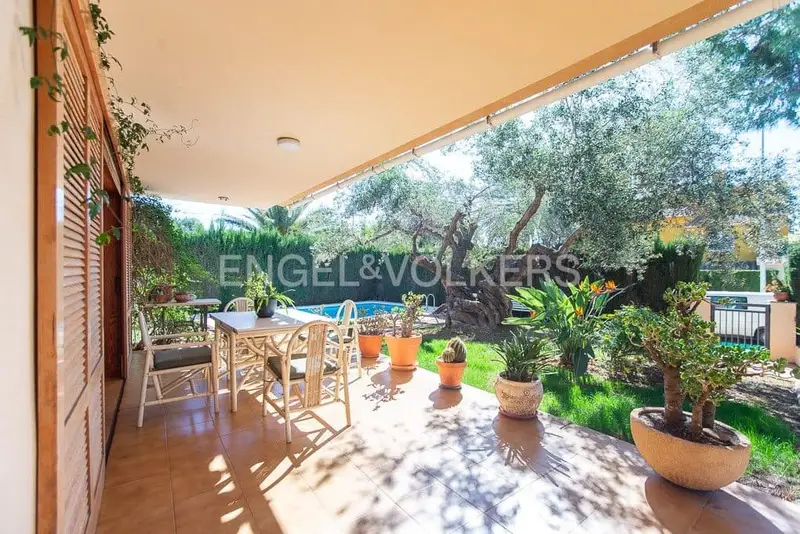 Chalet en alquiler en Castelló de la Plana, Castellón