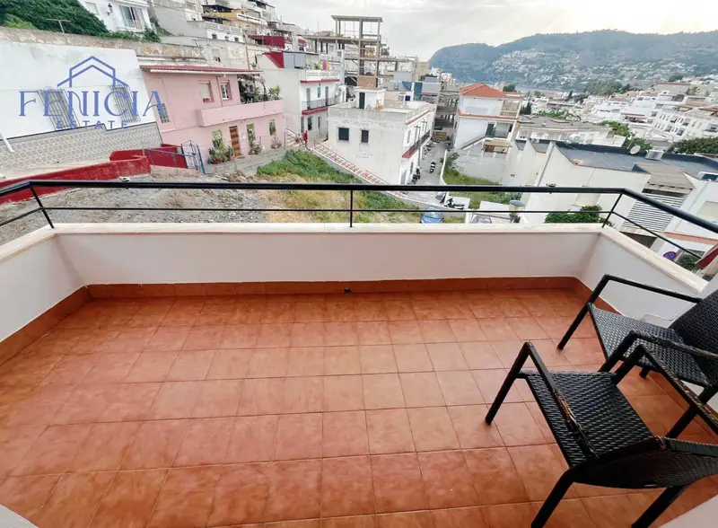 Piso en venta en La Herradura 3 dormitorios 2 baños terraza parking