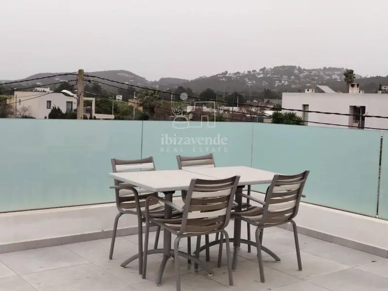 Chalet en venta en Jesus Ibiza con piscina