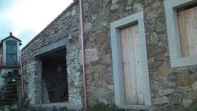 Chalet en venta cerca de Melide y Palas