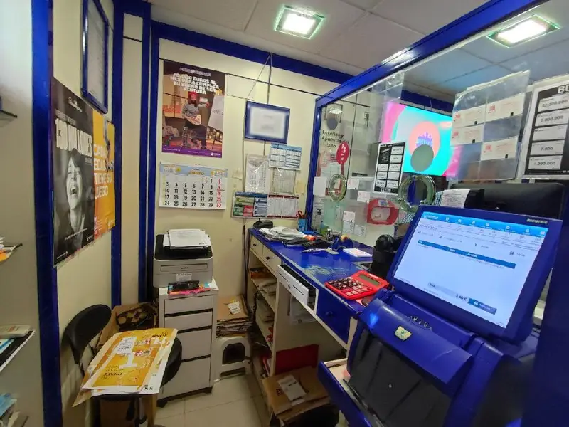 Venta Administracion Loterias Salamanca Local Comercial 114m2