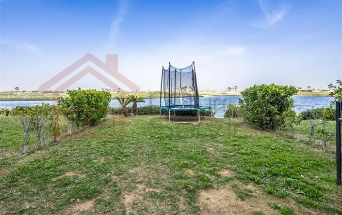 Apartamento 2 Dormitorios Planta Baja Roldan