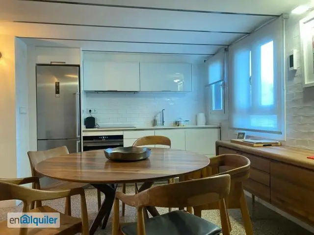 Estudio Dúplex con Ascensor en Avenida Diagonal