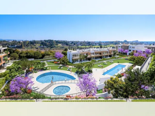 Piso de 2 Dormitorios en venta Estepona, España