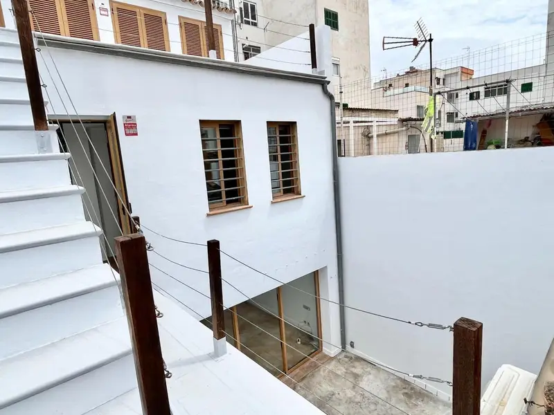Chalet en venta en Palma de Mallorca - 3 habitaciones, 3 baños, terraza y azotea