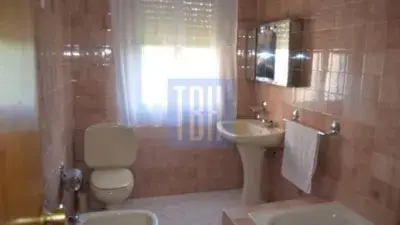Casa en Venta Ribadavia 30000m Terreno 5 Dormitorios Piscina