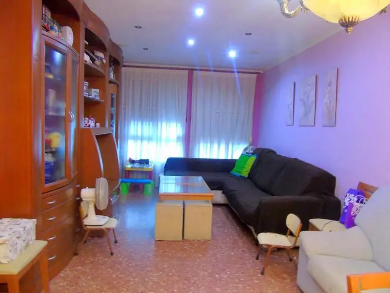 Piso en Venta Canals Valencia 186m2 3 Dormitorios Patio 97m2