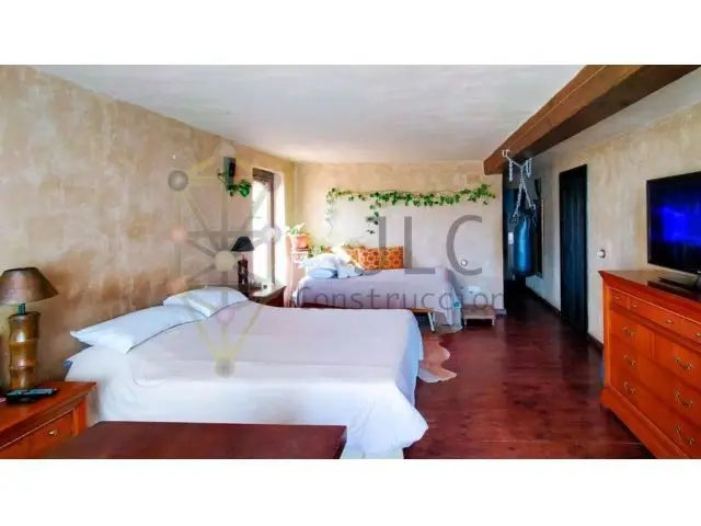 Chalet Rustico en Las Colinas El Casar