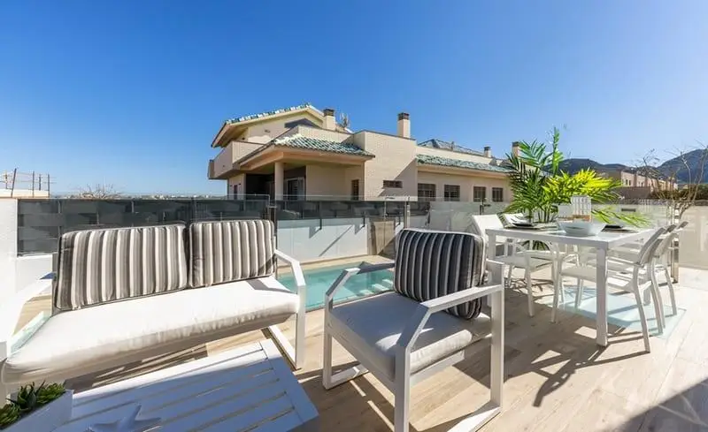 Villa en Los Belones 3 dormitorios con piscina y sotano