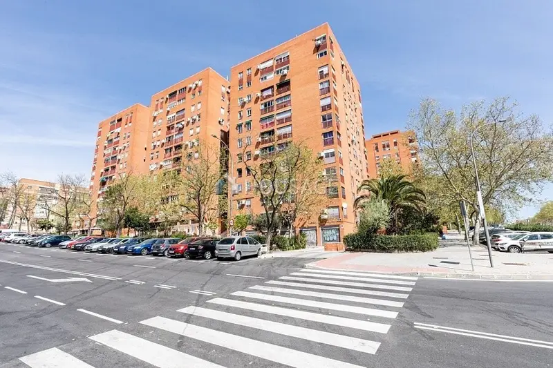 Piso en Venta Madrid 3 Dormitorios 2 Baños Garaje Terraza