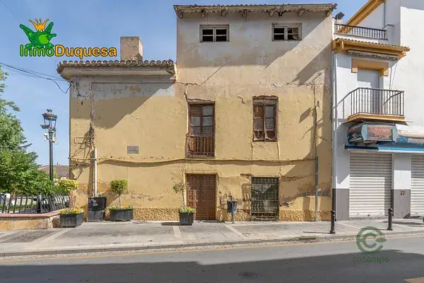 Casa en Ogíjares a Reformar 288m2 3 Plantas Centro