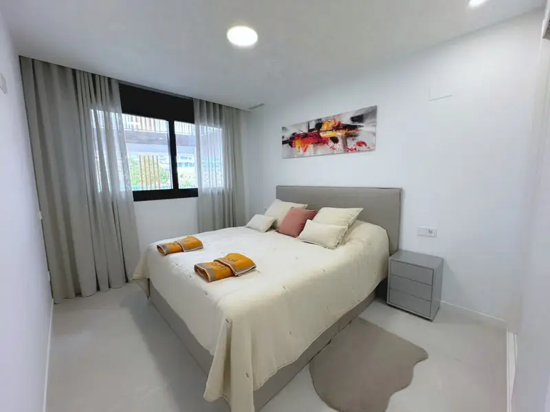 Apartamento en Alquiler Finestrat 2 Dormitorios Piscina y Gimnasio