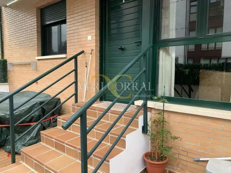 Venta Bajo con Terraza y Piscina en Posada de Llanes