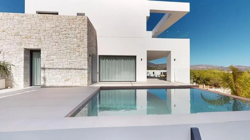 Villa de Lujo en Polop con Vistas al Mar
