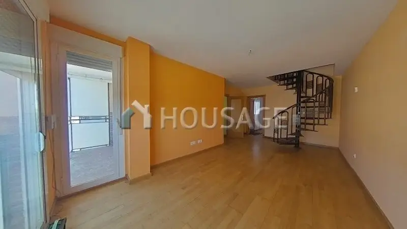 Piso en venta en Zaragoza: 1 habitación, terraza y balcón