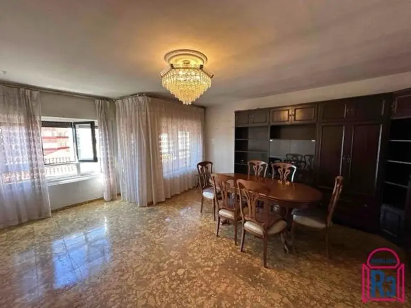 venta Piso en Distrito 3, León (43341135460.108900)- Globaliza