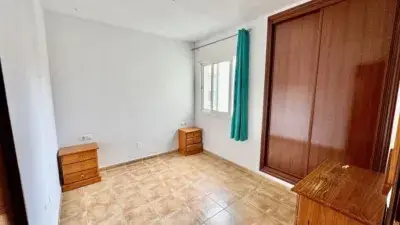 Atico en venta en Las Lagunas con terraza y vistas al mar