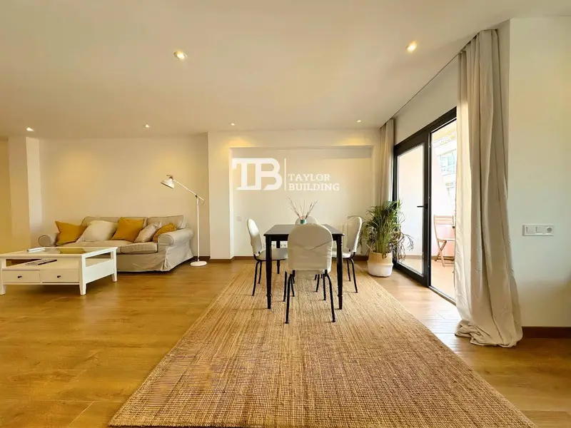 Piso Reformado en Santa Catalina Palma Mallorca 82m2 2 Dormitorios