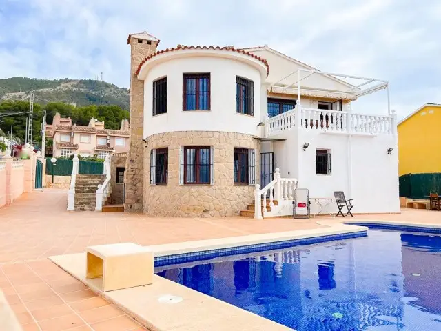 Chalet con Vistas al Mar en Albir 4 Dormitorios
