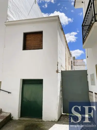 Casa Adosada 2 Dormitorios Competa - Gran Potencial