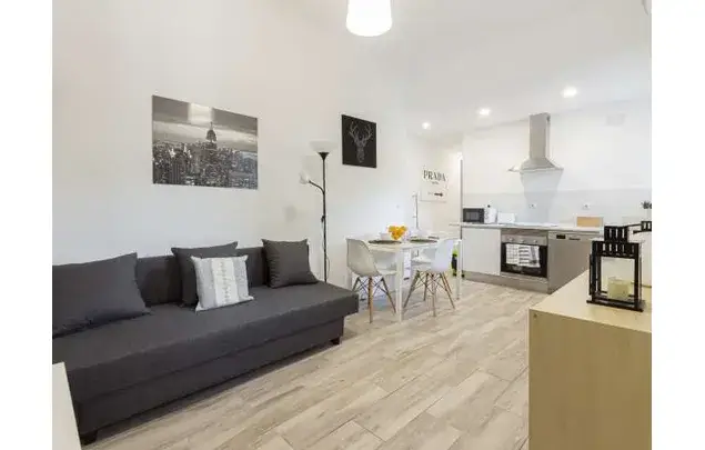 Alquiler Habitaci
ón 100m
² Madrid