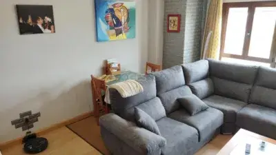 Dúplex en Venta Villaquilambre: Luminoso, 3 habitaciones, garaje y trastero