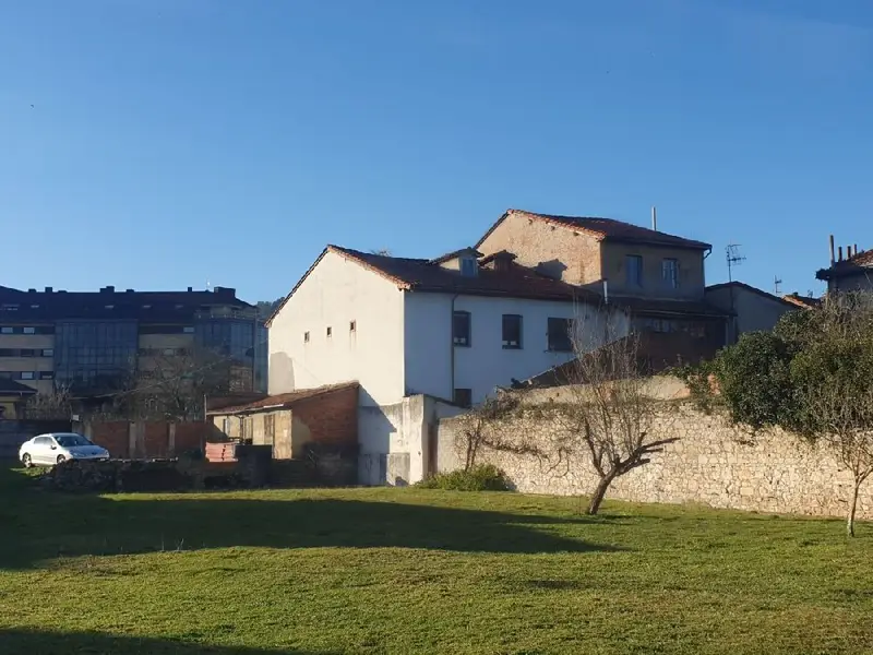 Venta Casa con Calefacci	ón en Grado 292m2