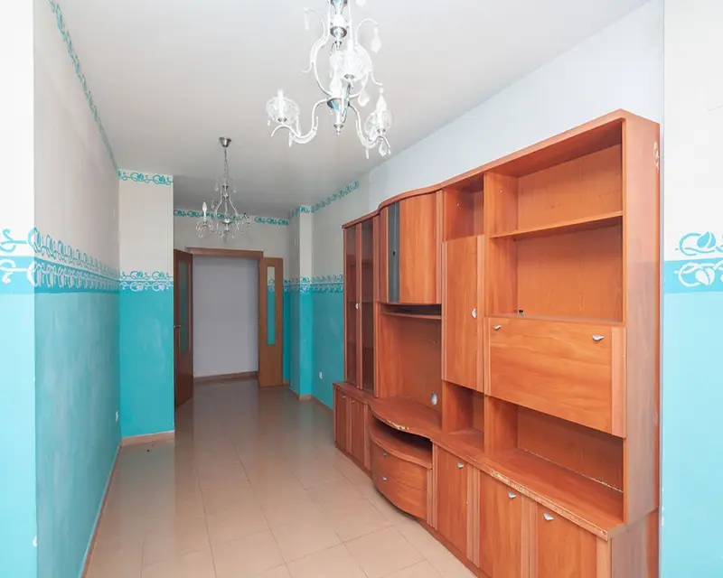 Garaje con 3 habitaciones y 2 baños en Alzira