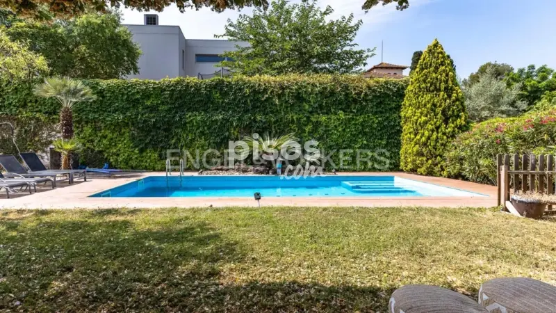 Casa unifamiliar en Mira Sol 5 habitaciones Jardin Piscina